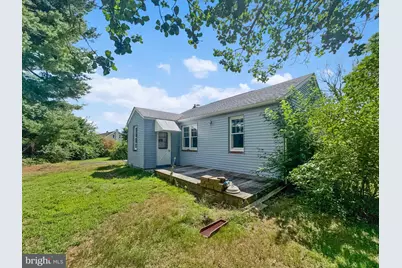 327 W Park Drive, Bridgeton, NJ 08302 - Photo 6