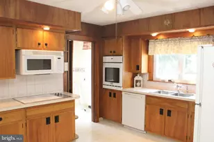 35 East Ave, Bridgeton, NJ 08302 - Photo 12