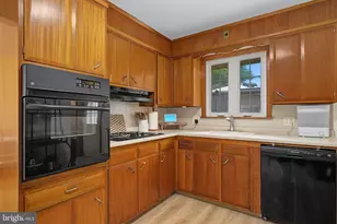 2424 Holly Dr, Millville, NJ 08332 - Photo 12