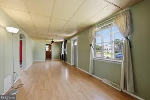 809 E Oak Street E, Millville, NJ 08332 - Photo 10