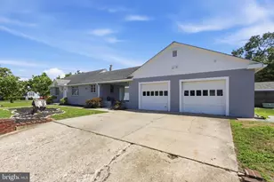 809 E Oak Street E, Millville, NJ 08332 - Photo 32
