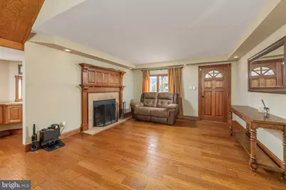 211 N 12th Street N, Millville, NJ 08332 - Photo 10