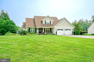 3215 Eglantine Dr, Vineland, NJ 08360 - Photo 2