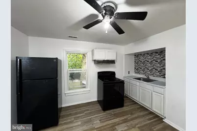 323 E Vine Street #B, Millville, NJ 08332 - Photo 6