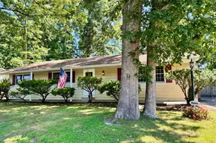 2571 Bartholomew Dr, Vineland, NJ 08361 - Photo 2