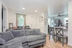 204 N 8th St, Vineland, NJ 08360 - Photo 10