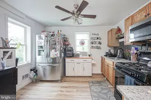 204 N 8th St, Vineland, NJ 08360 - Photo 4