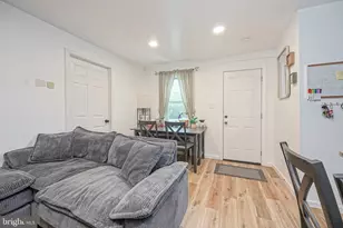 204 N 8th St, Vineland, NJ 08360 - Photo 8