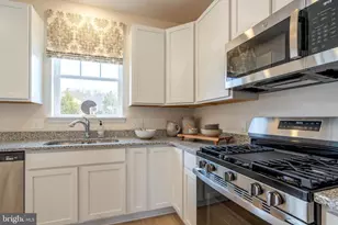 44 Whitaker Ct, Millville, NJ 08332 - Photo 6