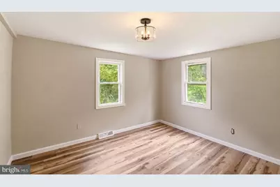 301 Main Street, Newport, NJ 08345 - Photo 6