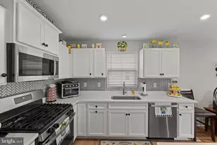 42 Cottage St, Millville, NJ 08332 - Photo 8