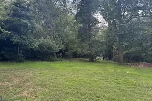 850 Jarvis Rd, Sicklerville, NJ 08081 - Photo 1