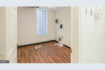 526 Cooper Street, Camden, NJ 08102 - Photo 8