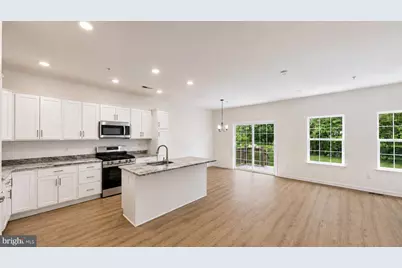 8 Wayne Court, Gloucester Township, NJ 08012 - Photo 2