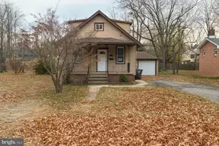 725 E Linden Ave, Lindenwold, NJ 08021 - Photo 1