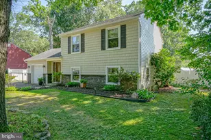 602 Autumn Crest Dr, Winslow Township, NJ 08089 - Photo 2