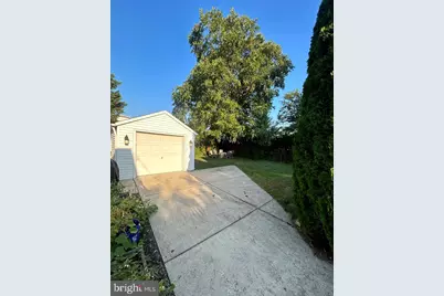 241 Warren Avenue, Bellmawr, NJ 08031 - Photo 4