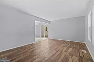 10 Longbow Ct, Sicklerville, NJ 08081 - Photo 4