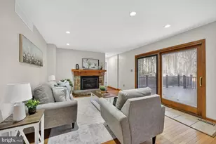 18 Tenby Chase Dr, Voorhees, NJ 08043 - Photo 6