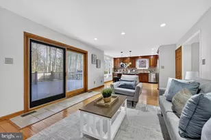 18 Tenby Chase Dr, Voorhees, NJ 08043 - Photo 8