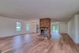 137 Arbor Meadow Dr, Sicklerville, NJ 08081 - Photo 4