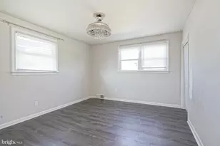 512 E Church St, Gloucester Township, NJ 08012 - Photo 6