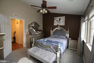 31 Colts Neck Dr, Sicklerville, NJ 08081 - Photo 12