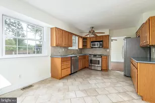 22 Mills Dr, Winslow Township, NJ 08089 - Photo 10