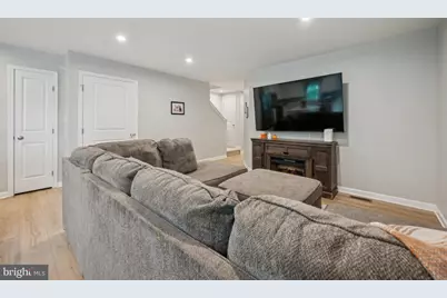 81 Southwind Drive, Gloucester Township, NJ 08012 - Photo 8