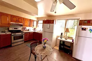 1072 S Merrimac Rd, Camden, NJ 08104 - Photo 4