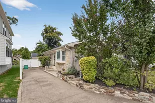 219 E Madison Ave, Collingswood, NJ 08108 - Photo 2