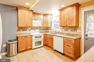 4 W Homestead Ave, Collingswood, NJ 08108 - Photo 10