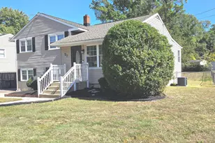 27 Goldy Dr, Gloucester City, NJ 08030 - Photo 2