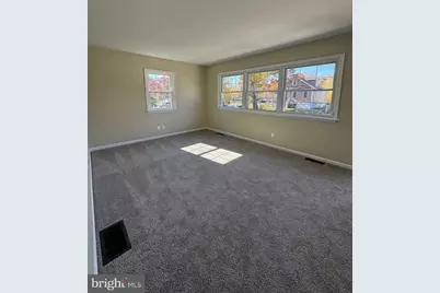 374 Walnut Avenue, Gloucester City, NJ 08030 - Photo 12