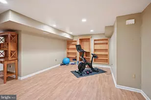 19 Billingsport Dr, Sicklerville, NJ 08081 - Photo 32