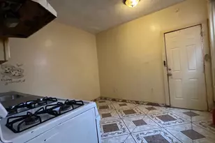 832 N 6th St, Camden, NJ 08102 - Photo 6