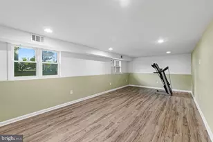 23 N Sunset Dr, Voorhees, NJ 08043 - Photo 18