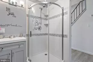 423 Vine St, Camden, NJ 08102 - Photo 16