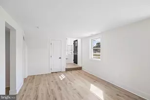 40 Longwood Dr, Stratford, NJ 08084 - Photo 12