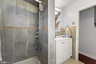 172 E Charleston Avenue E, Lawnside, NJ 08045 - Photo 22