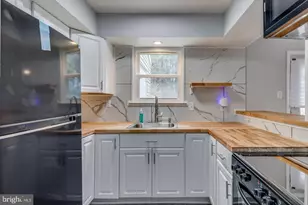 555 W Loch Lomond Dr, Sicklerville, NJ 08081 - Photo 6