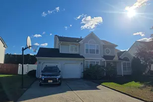 18 Honeysuckle Dr, Sicklerville, NJ 08081 - Photo 2