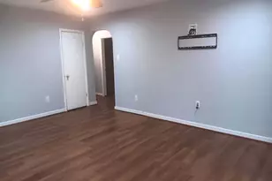 8156 Eden, Pennsauken, NJ 08110 - Photo 4