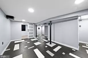 1020 Niagara Rd, Camden, NJ 08104 - Photo 32