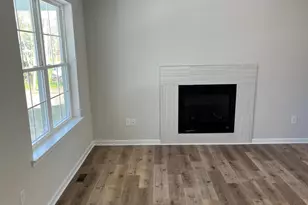 7 Maloney Ave, Berlin, NJ 08009 - Photo 2