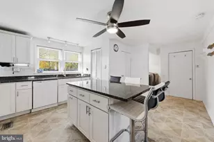 21 Baptist Ln, Gloucester Township, NJ 08012 - Photo 14