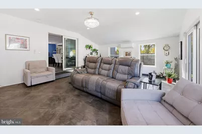 21 Baptist Lane, Gloucester Township, NJ 08012 - Photo 18