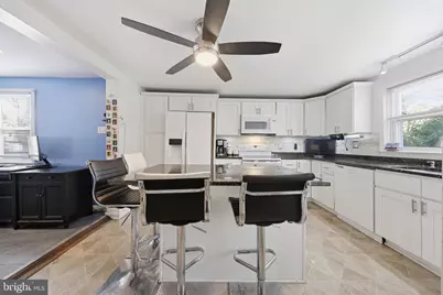 21 Baptist Lane, Gloucester Township, NJ 08012 - Photo 4