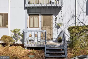 18 Trowbridge Ln, Clementon, NJ 08021 - Photo 1