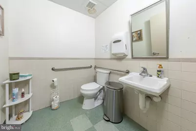 40 W Kings Highway, Mount Ephraim, NJ 08059 - Photo 18